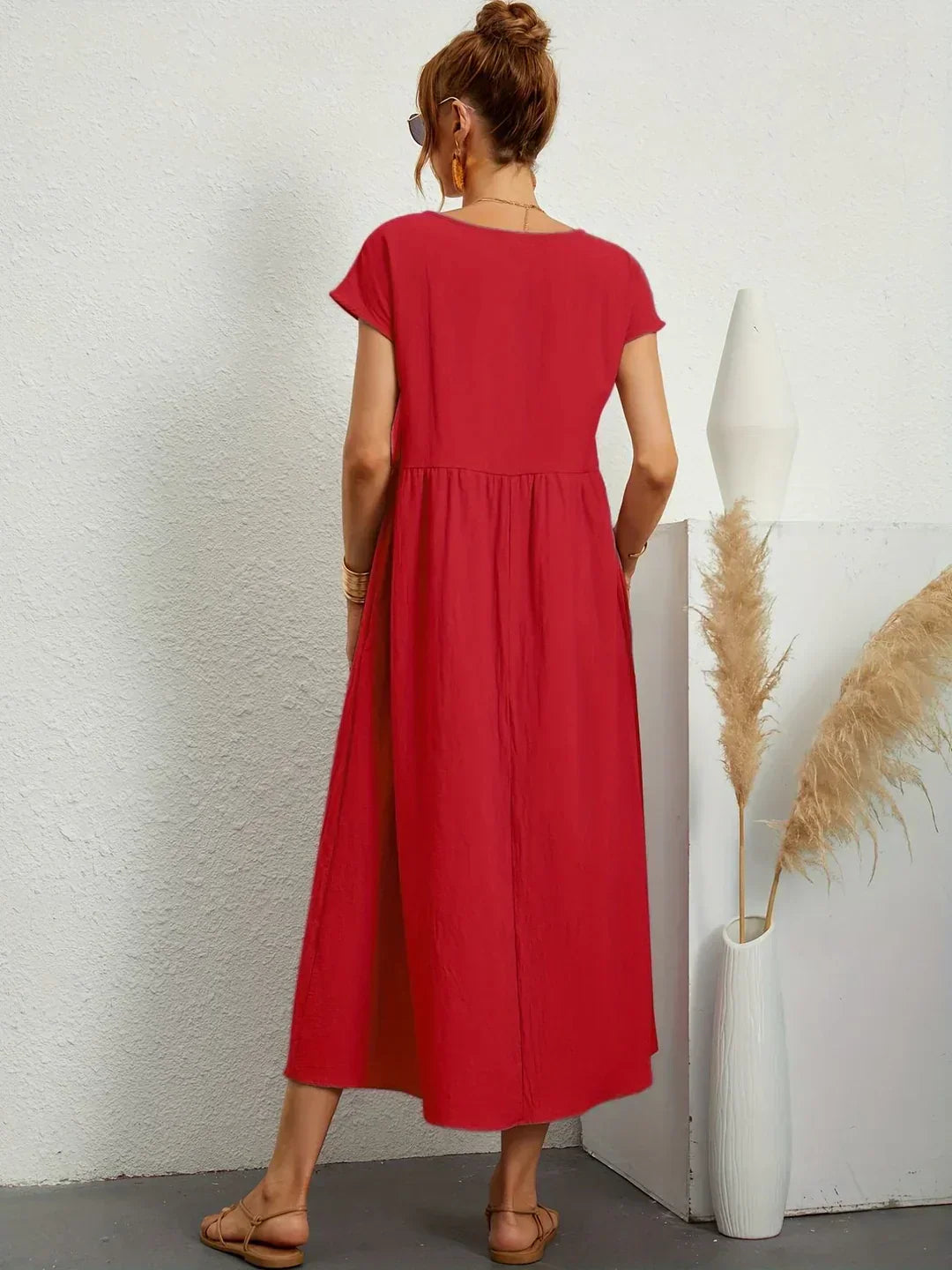 Louvine | Robe midi fluide élégance intemporelle – Modèle 1