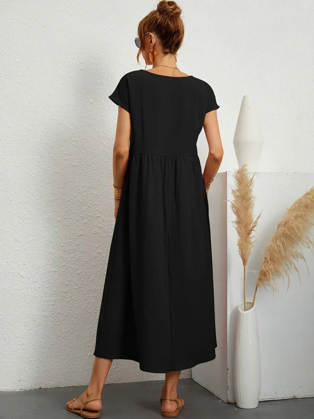 Louvine | Robe midi fluide élégance intemporelle – Modèle 1